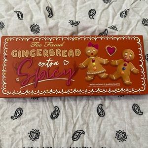 Too Faced Gingerbread Extra Spicy Eyeshadow Palette